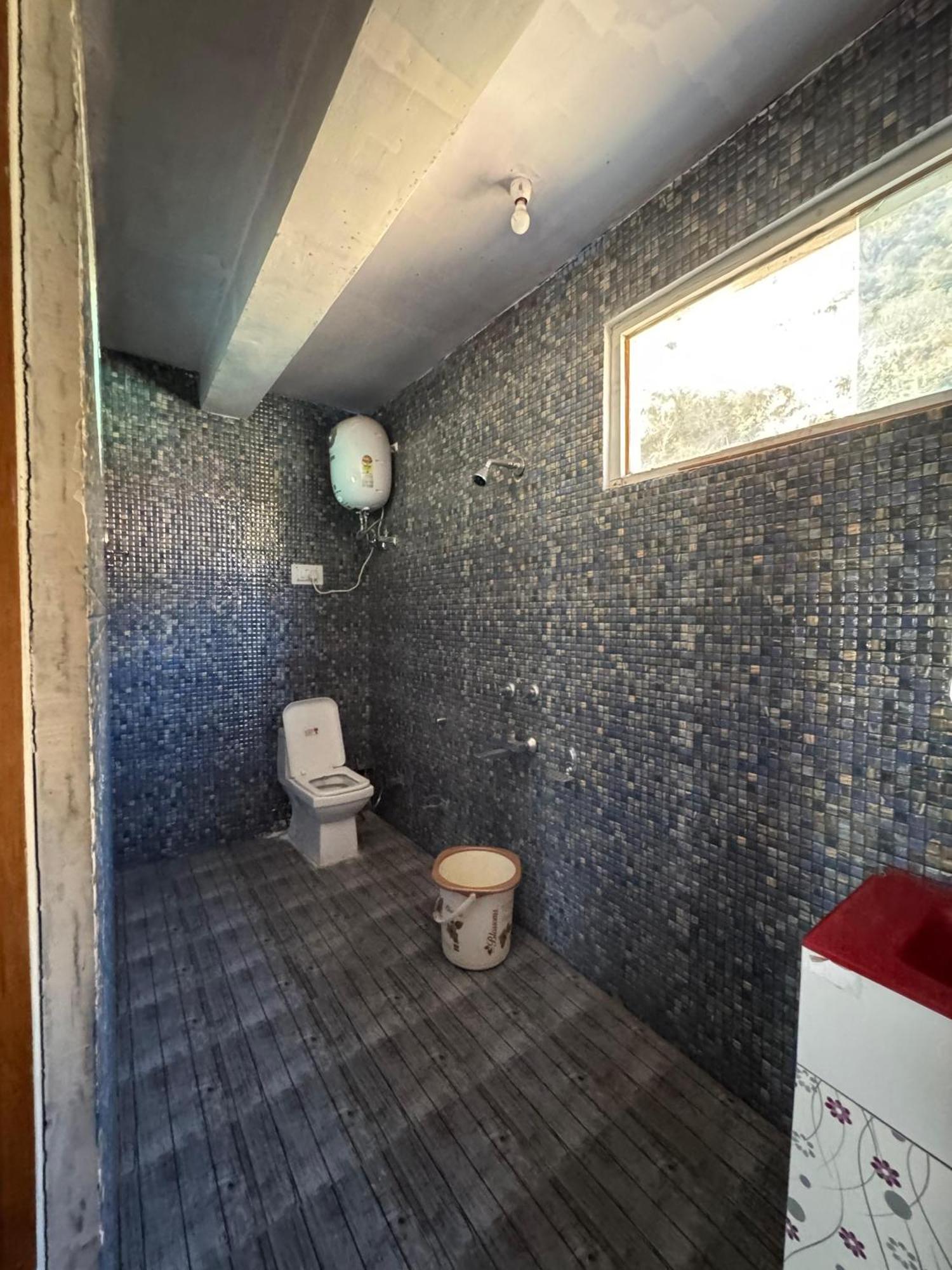 Hotel 19 Tosh Zewnętrze zdjęcie