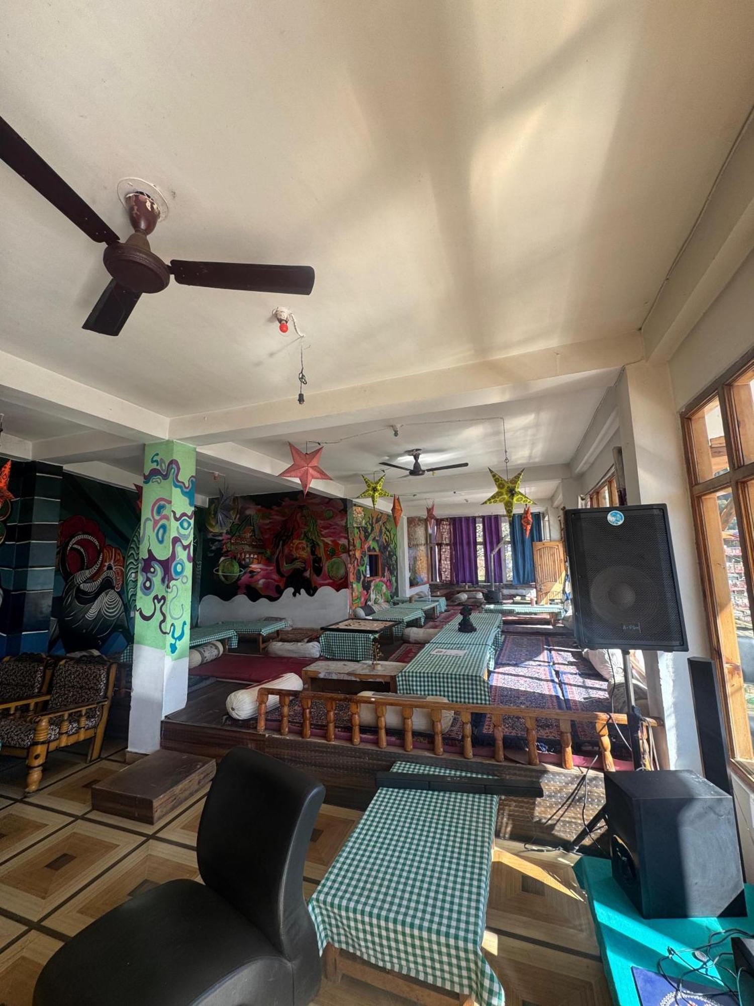 Hotel 19 Tosh Zewnętrze zdjęcie